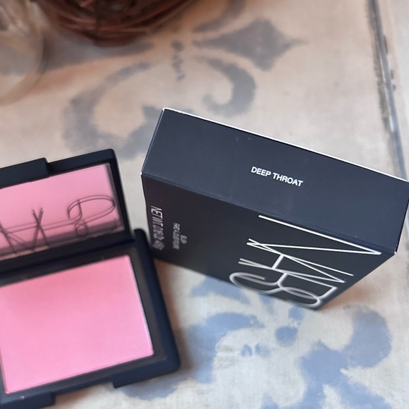 NARS Powder Blush in color Deep Throat - Luxury Cosmetics Soft Golden Pink NEW - Picture 6 of 10